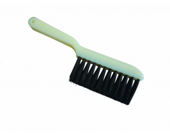 Brosse pour tapis et bandes de billard